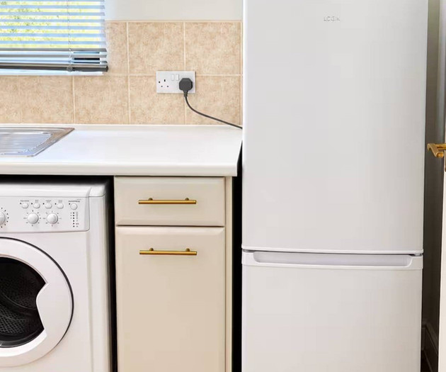 Cozy Eastleigh Home | 2 King Beds | Free Parking