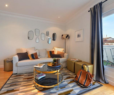 HOMEABOUT PUERTA DEL SOL APARTMENT