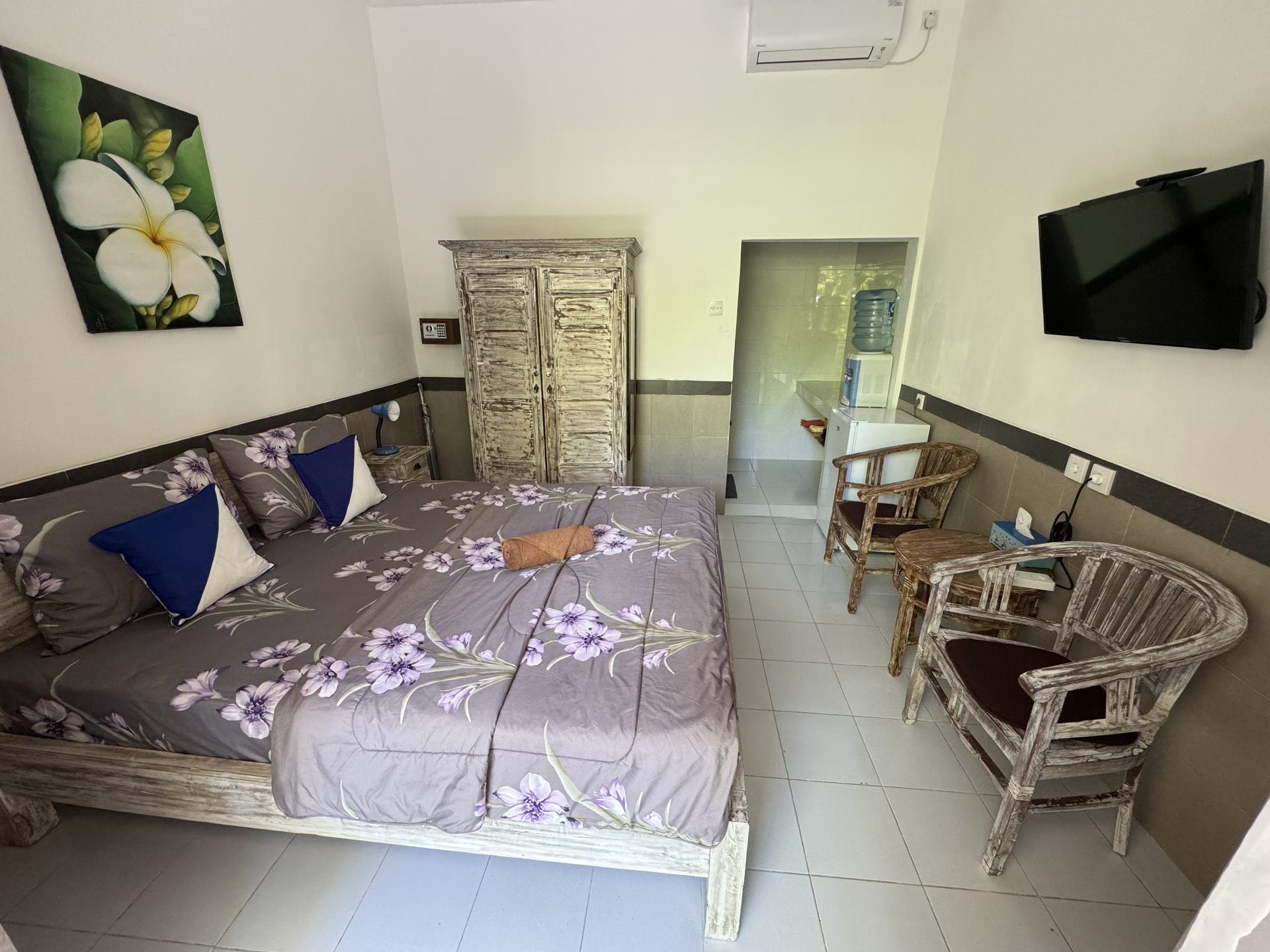 Private Studio Room
