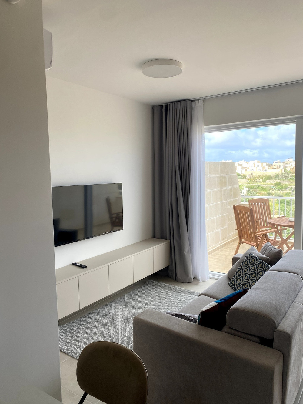 Luxury Apartment Valley Views B11 preview