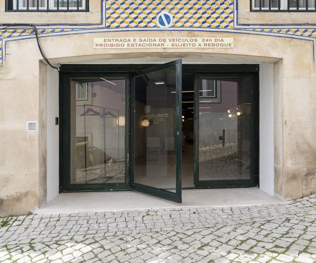 Lapa Diplomatic Flat 2.4 by Feel Lisboa