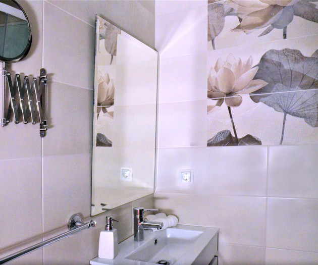 Guesthouse 5 suites 10 Guests 5 wc Avenue liberty