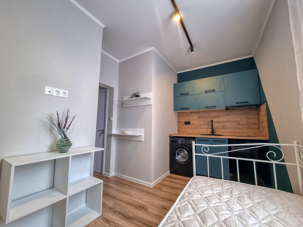 Louvre Loft: Charming Studio in Central Sofia preview