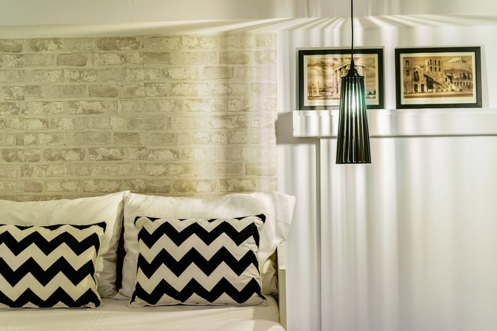 Restful lighting specially designed for the space