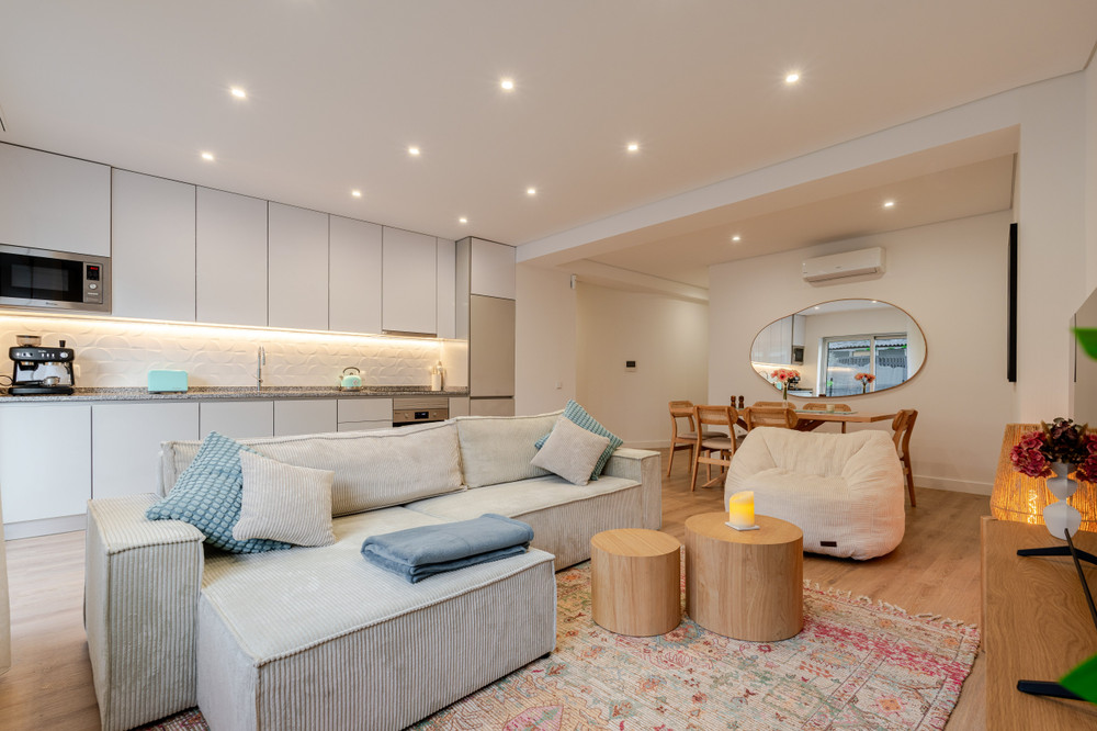 Faria Guimarães - 2 bedroom apartment with terrace preview
