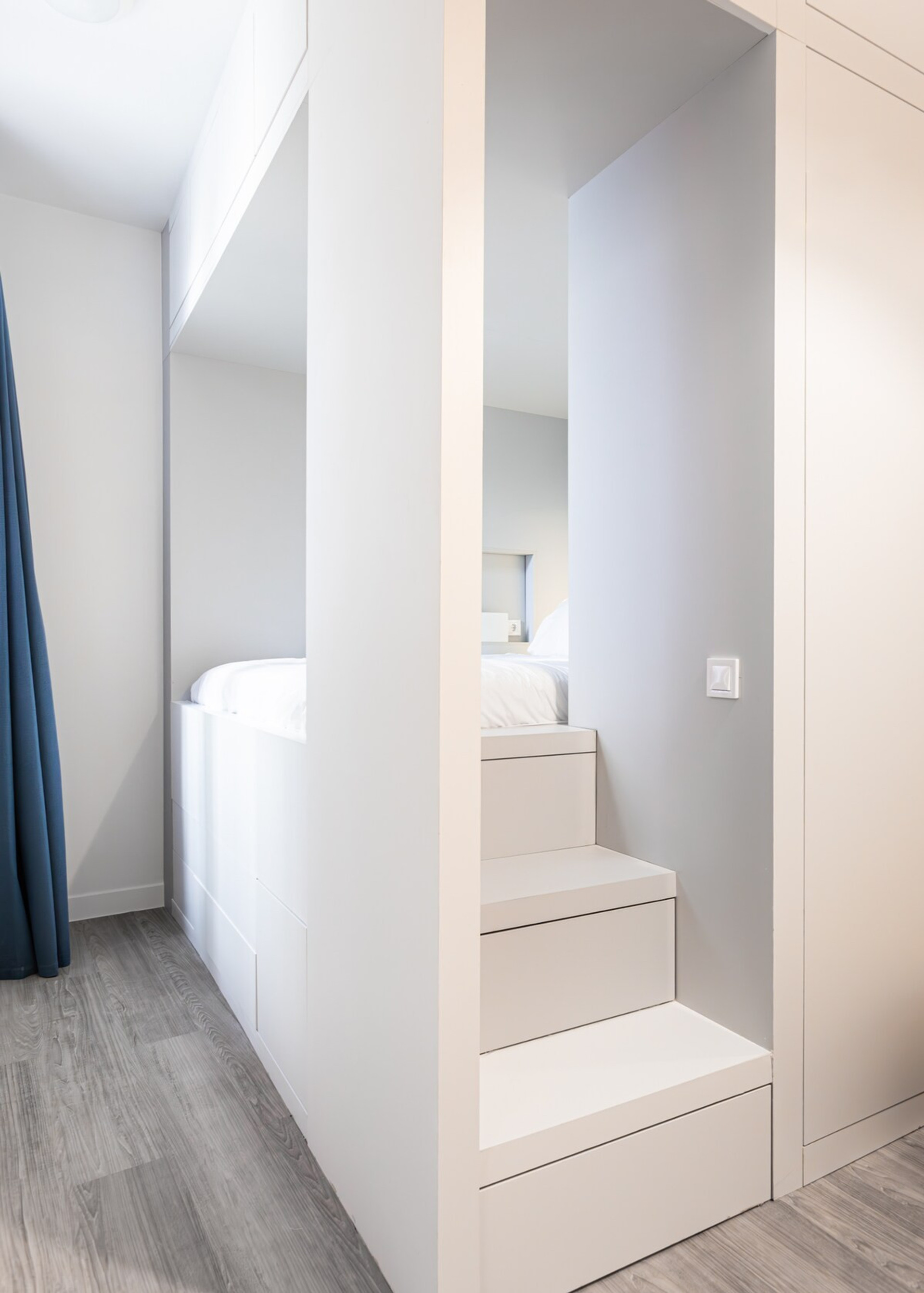 Rooms: Bedroom