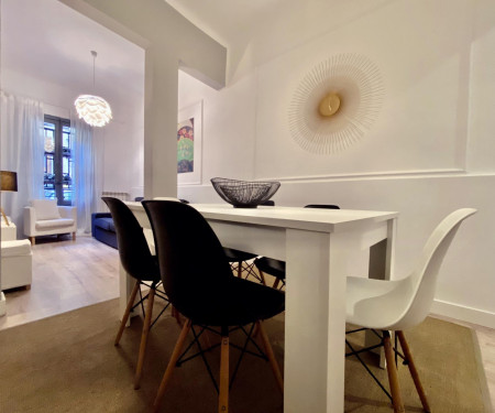 Charming Malasaña Gallery Madrid - Three bedrooms