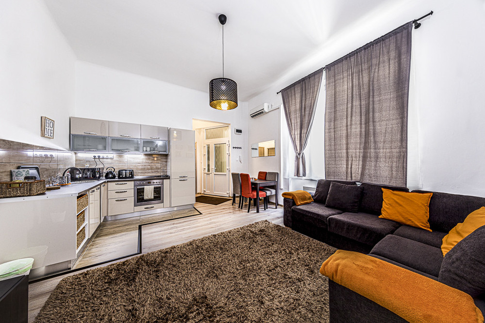 Cozy apartment close to Heroes' Square preview