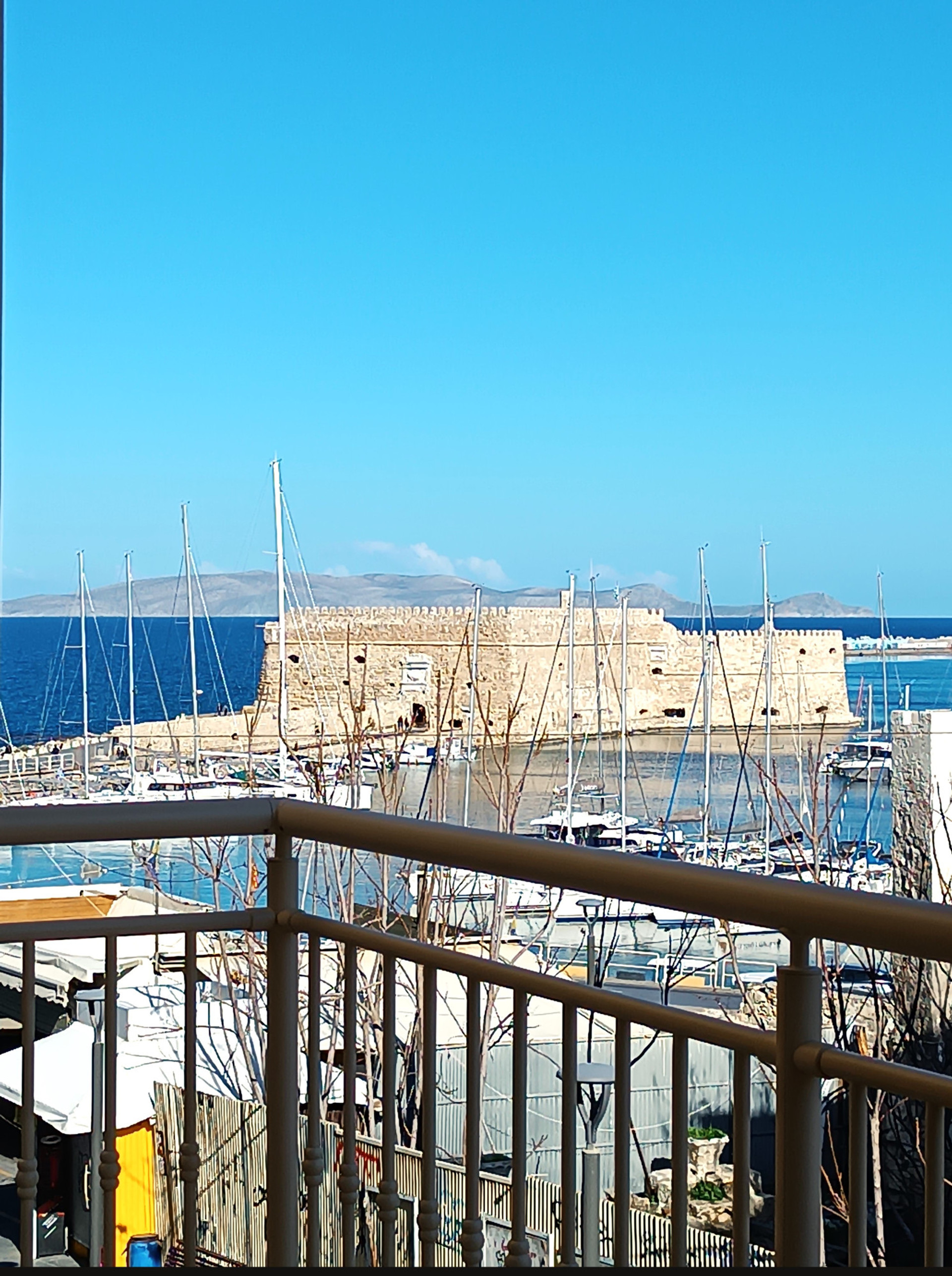 VERANDA: VENETIAN FORTRESS VIEW