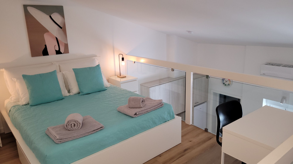 Guest House CR5 preview