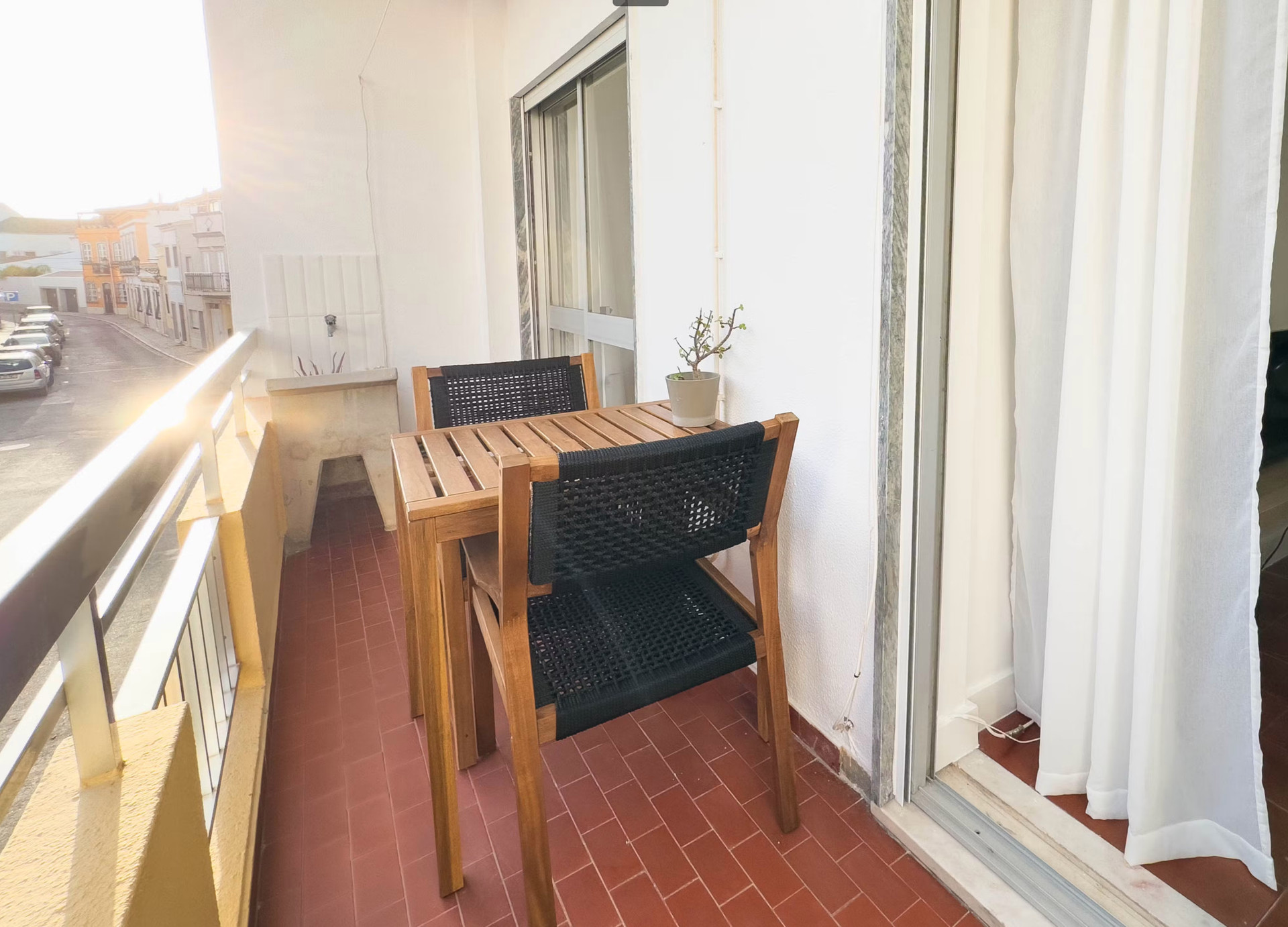 balcony