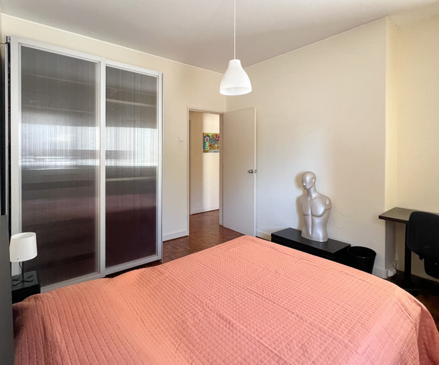 T5 Duplex com muita luz e vista verde nos Olivais