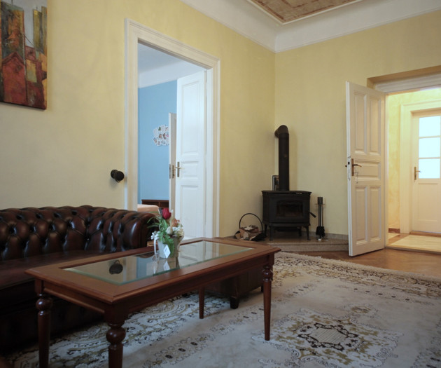 3-bedroom (3+1) - Apartment in Prague 2 district