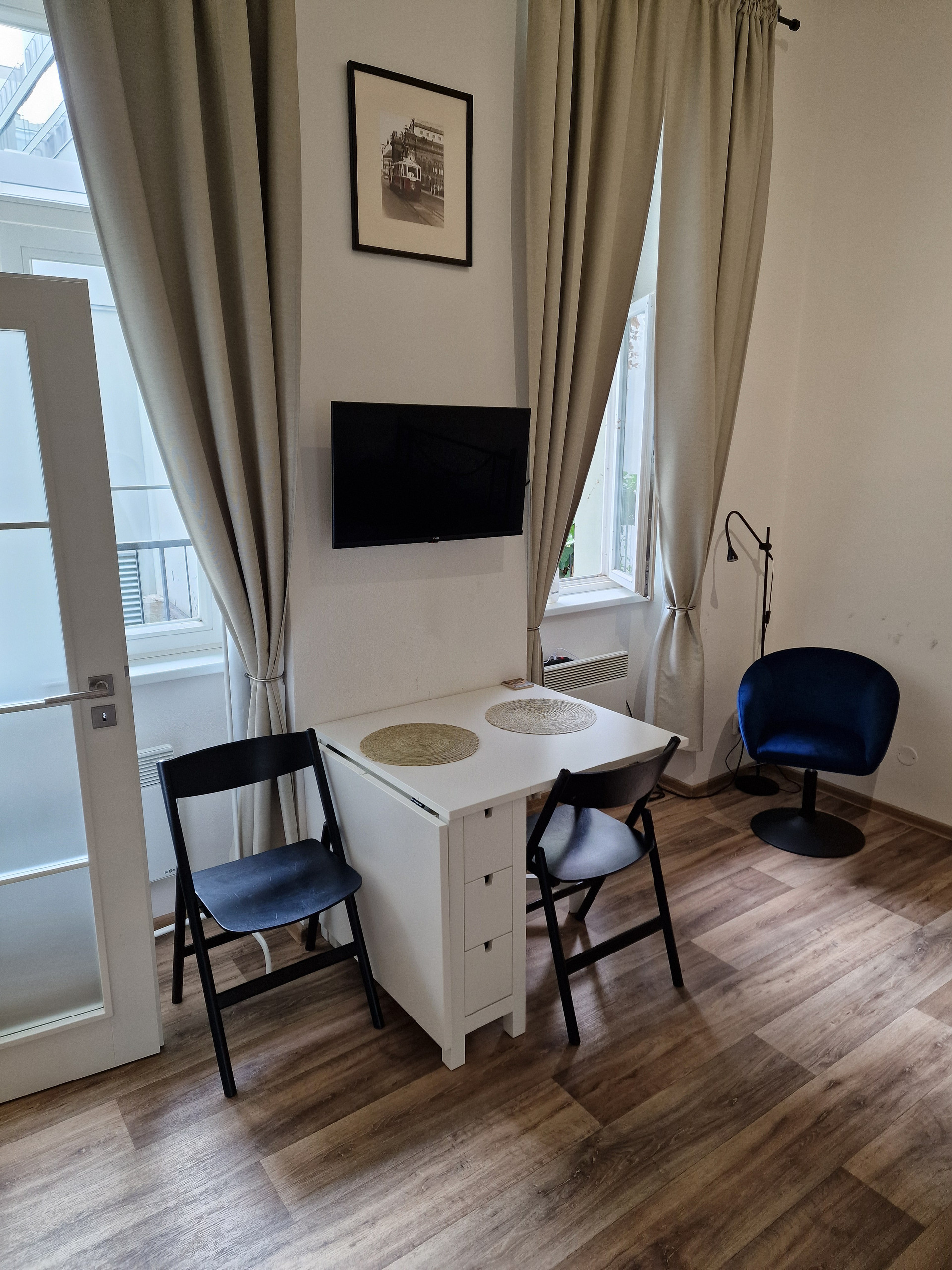 Living/Bedroom