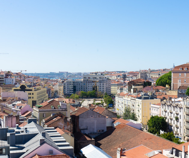 2Br Duplex: city center-Terrace with a River View!
