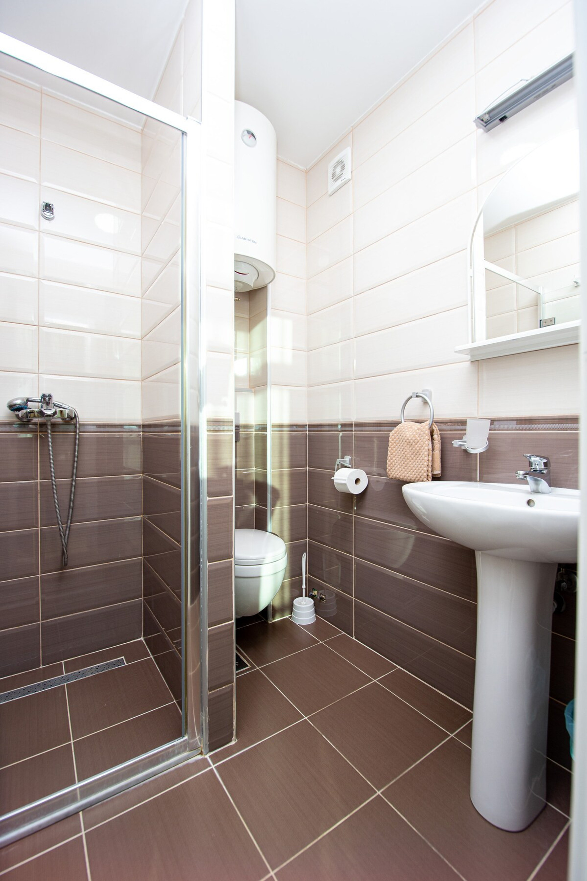 Full bathroom