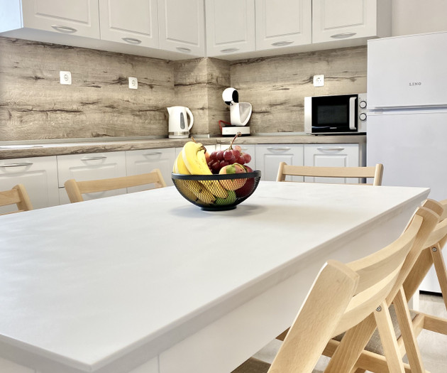 Spacious & Cozy 2 BDR Apartment with Fast Wi-fi