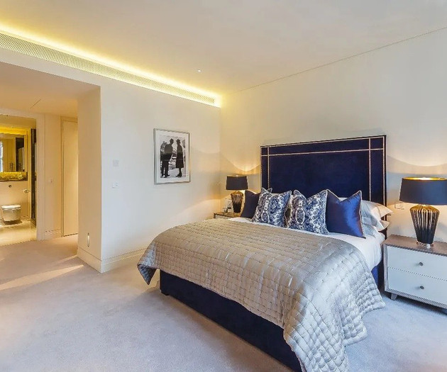 Penthouse with Premium Furnishing in Hamburg