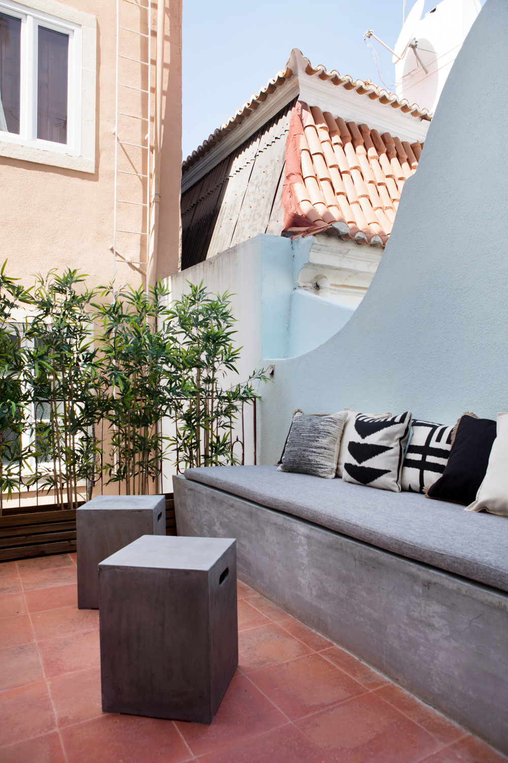 Lapa 3 · Renovated charming apartment with terrace