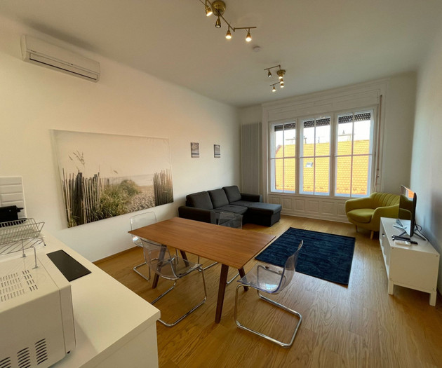 CITY CENTER 1, cozy and bright 2br in city center!