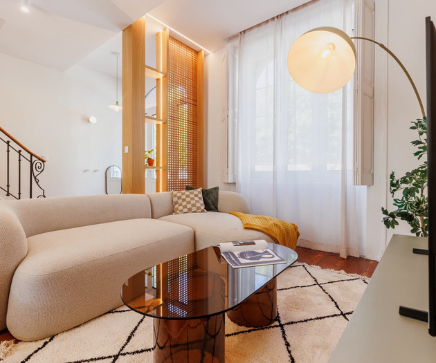 Golden Hour | Luxury T4 for Families & Groups