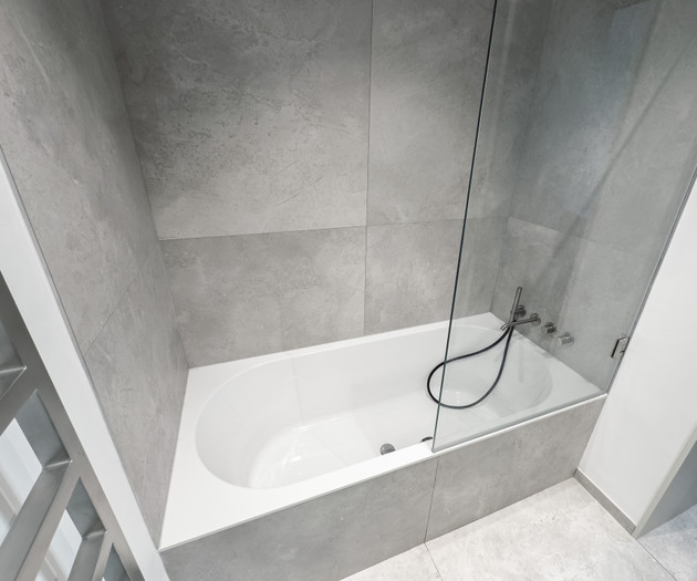 Your Lisbon Oasis: 3-Bed Apartment with Pool & Out