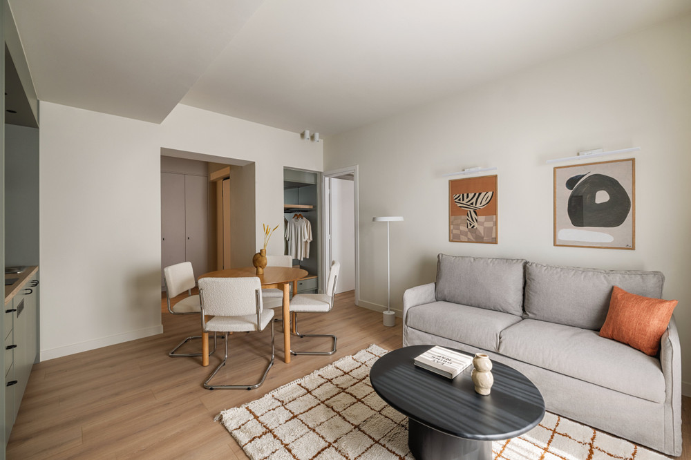 LEON #35 - 1-bed apartment, close to metro station preview