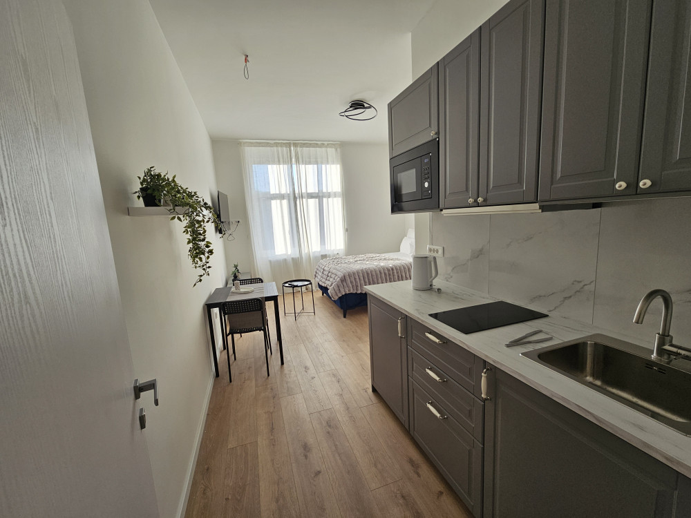 Regal Retreats (Superior Studio) preview