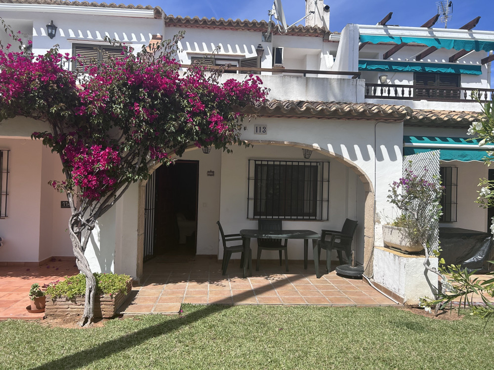 2 Bed Dénia Home – Terrace – Pool – A/C – 150m Sea preview