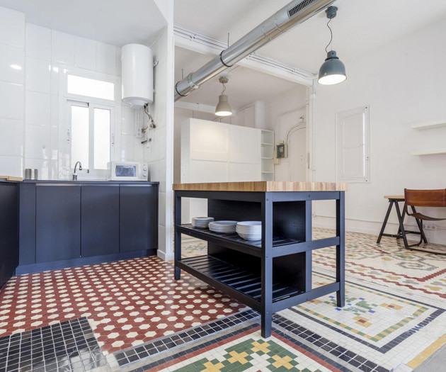 WONDERFUL LOFT BY QUART TOWERS MONTH RENTALS. Wifi