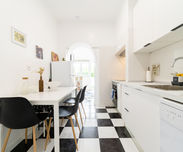 Charming 3+1 bedrooms House with Garden in Lisbon