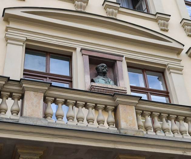 Prostorný apartmán s terasou v srdci Prahy - Žitná