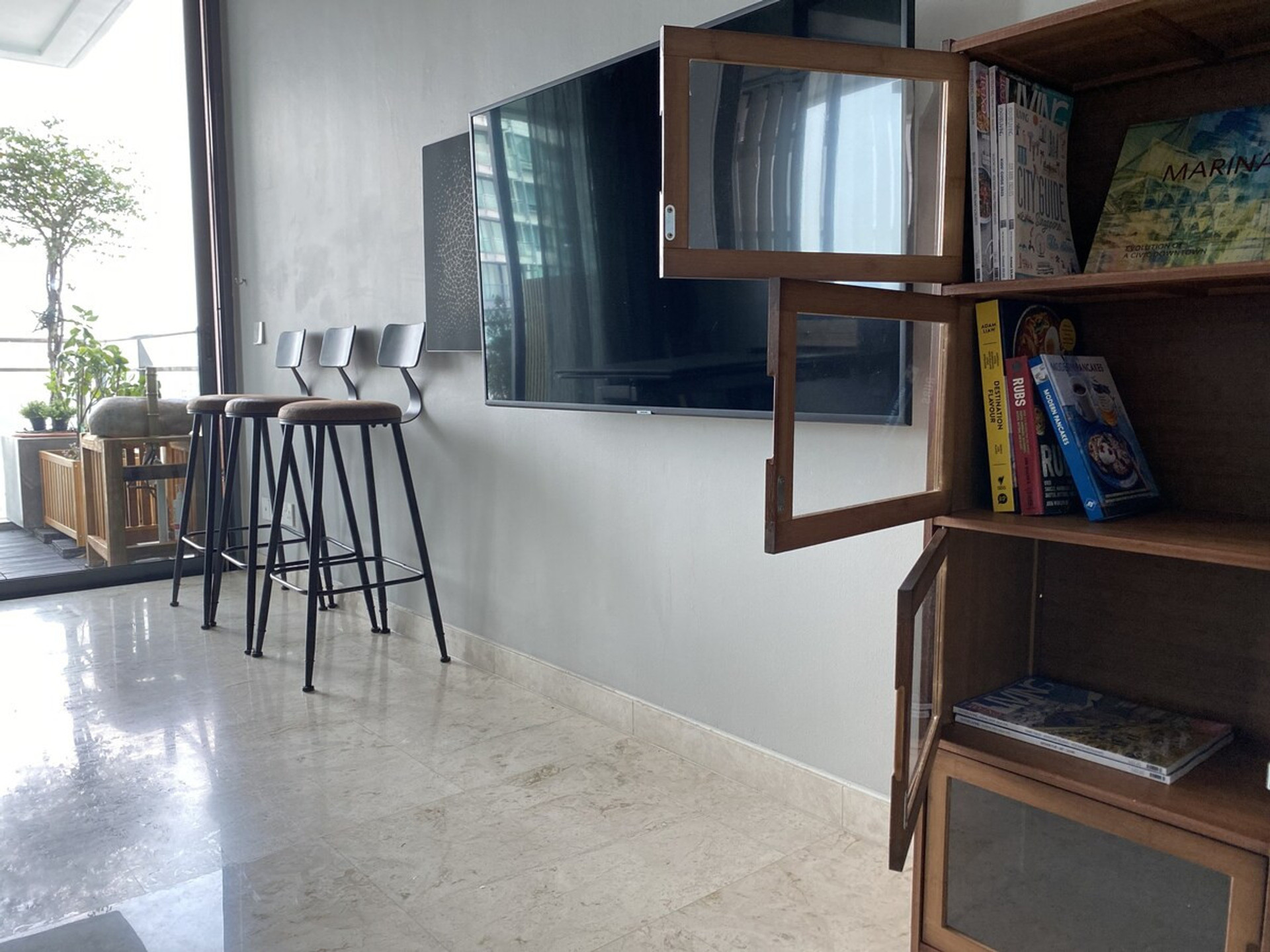 Living room image 1