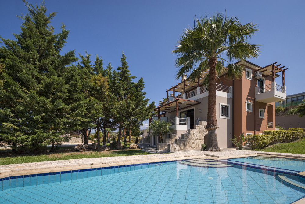 Charming 3BR Villa w/Pool near Platanias preview