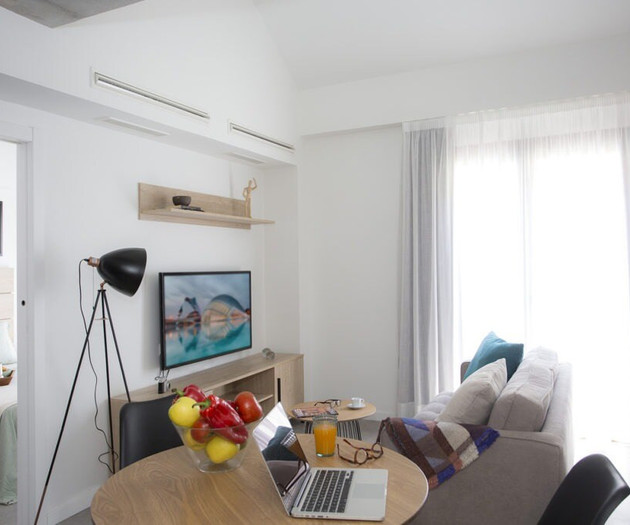 HUE08 - Modern Duplex in El Carmen