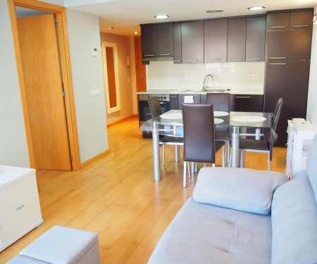 Modern apartament with parking in Palamós