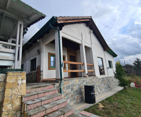 Cozy Wooden House in Lanabregas/Tirana