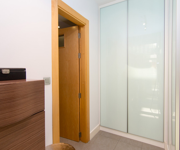 Full apartment conveniently located, 3+ months