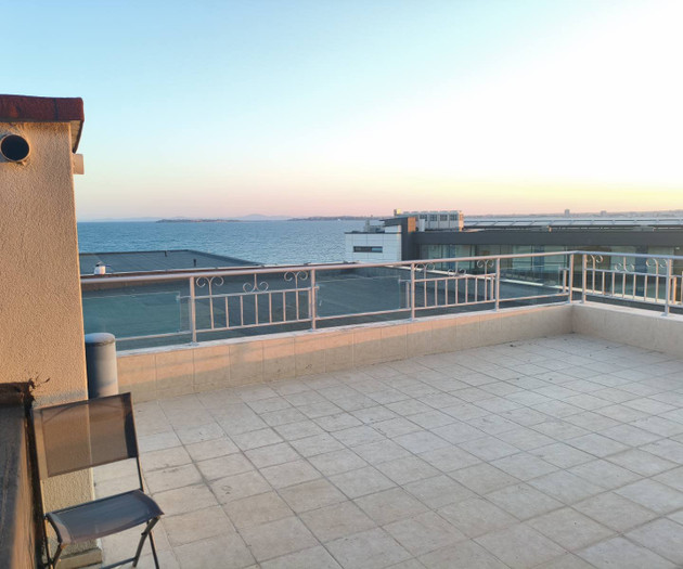 Sea View Penthouse • 3BR • 96m² Terrace • Pools