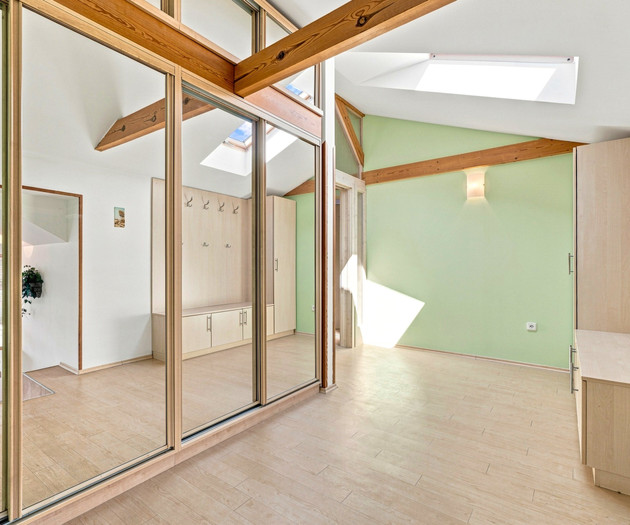Hallway with mirrored wardrobes