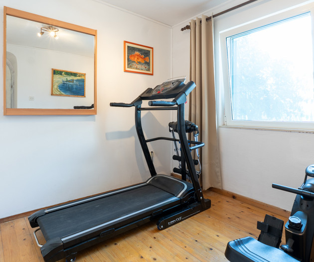 villa,home or just quiet privacy. its on you!