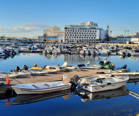 Apartment with patio in the center of Faro