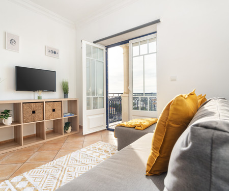 Bright & Cozy Flat | Near Campanhã Station