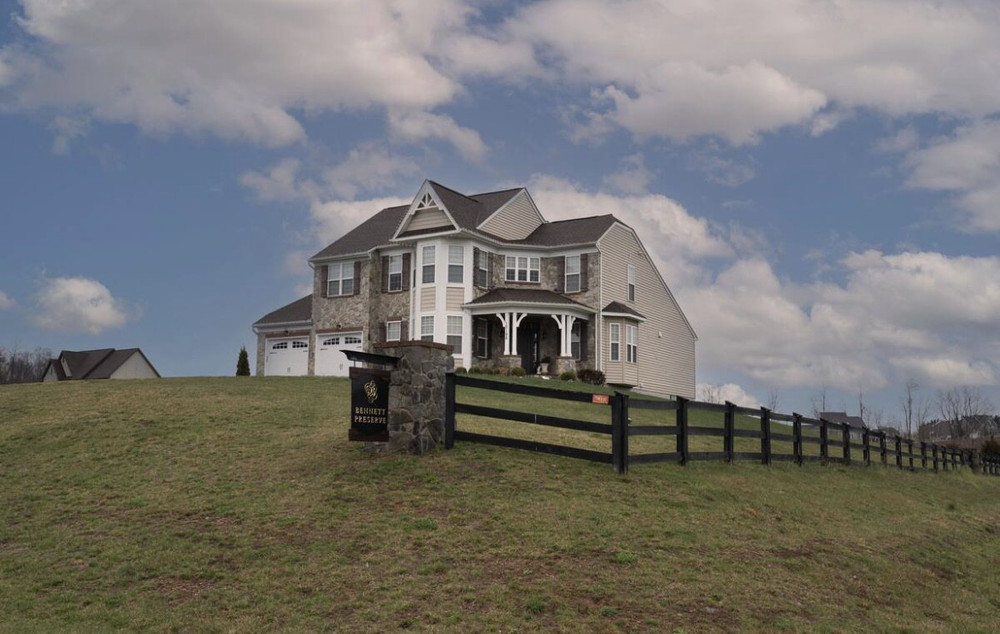 3BR/2FULLBATH/PET FRIENDLY preview