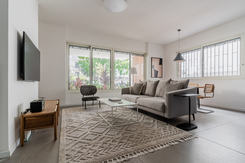 Blueground | Nahalat Byniamin,High End,Spacious-30 preview