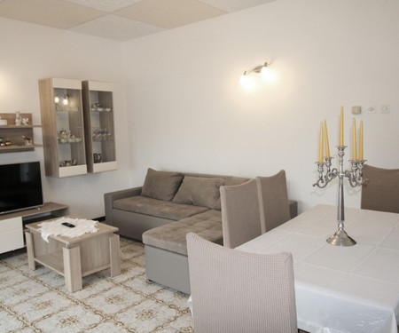 Confortable apartment for 5 person at Ližnjan