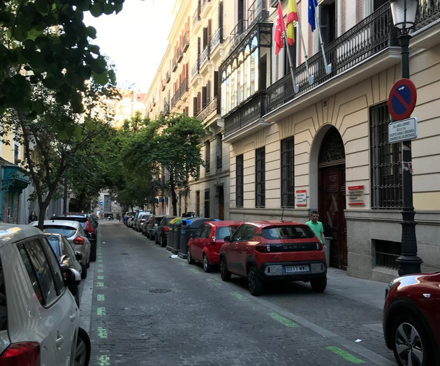 Apartamento en Cortes/ Barrio de las Letras Madrid