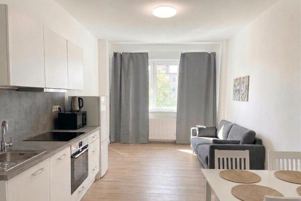 Modern Apartment near Metro, Prague Pankrác preview