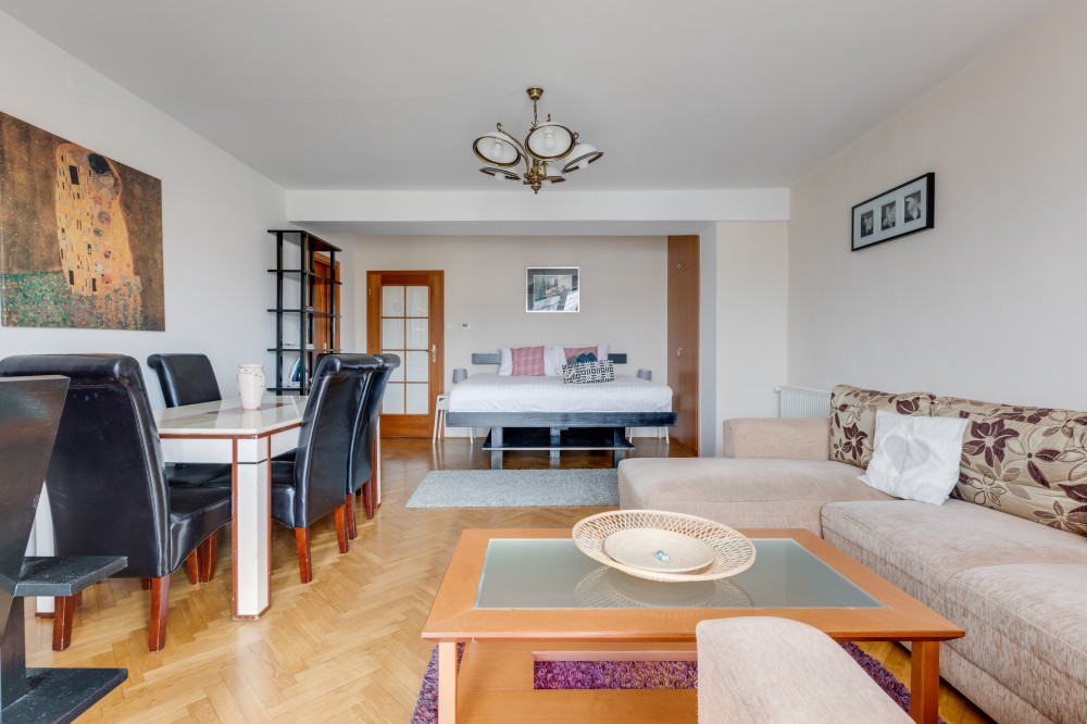 Quaint Apartment for Couples in City Center preview