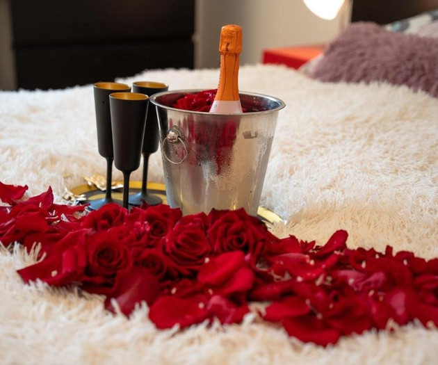Royal Prague Heart Suite